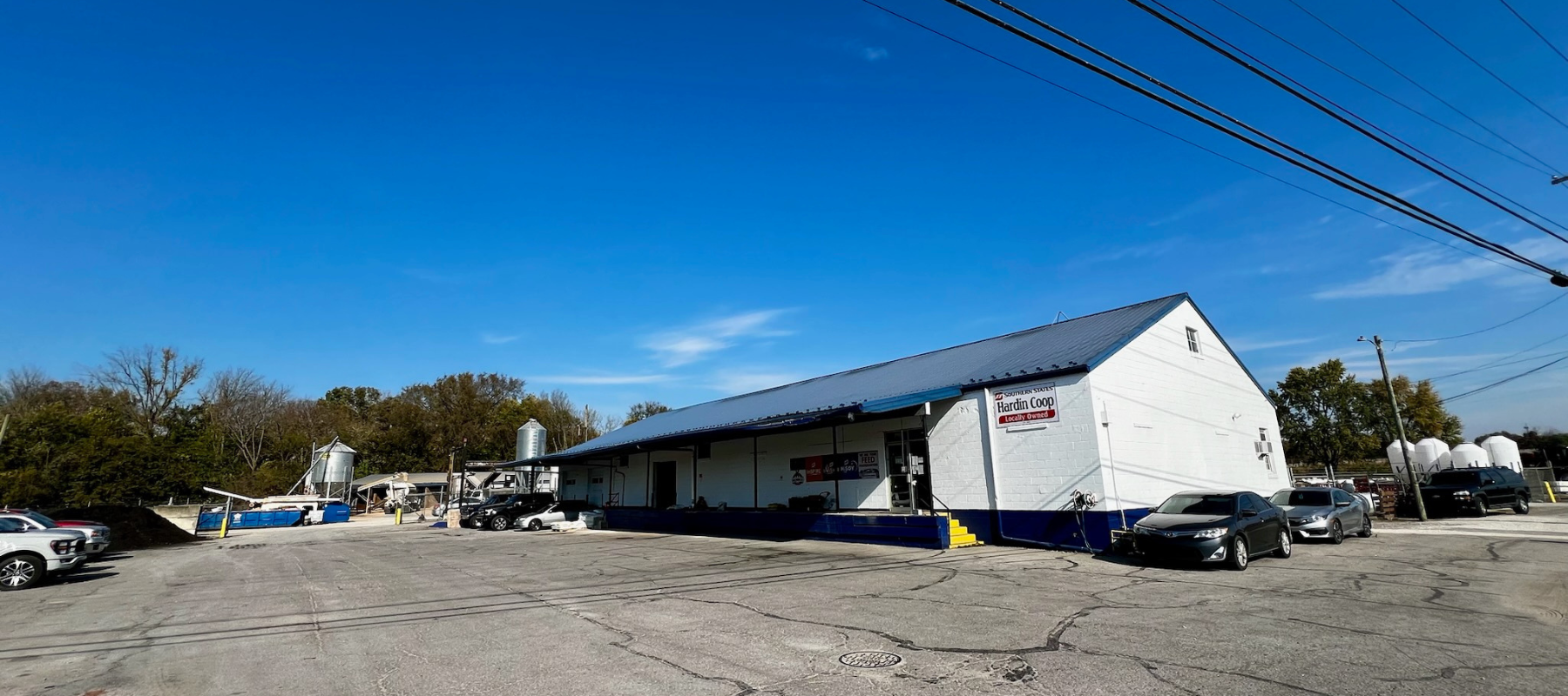 Southern States Hardin Coop store front in Elizabethtown, Kentucky.